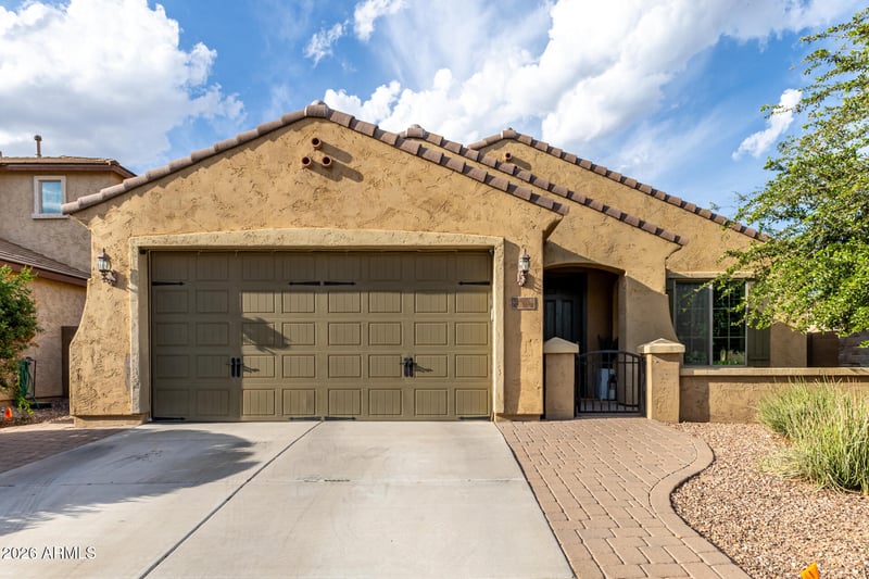 152 W Rosemary Dr, Chandler, AZ 85248