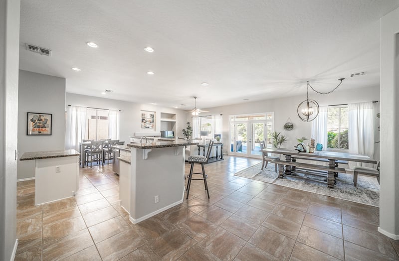 1520 W Glenhaven Dr, Phoenix, AZ 85045