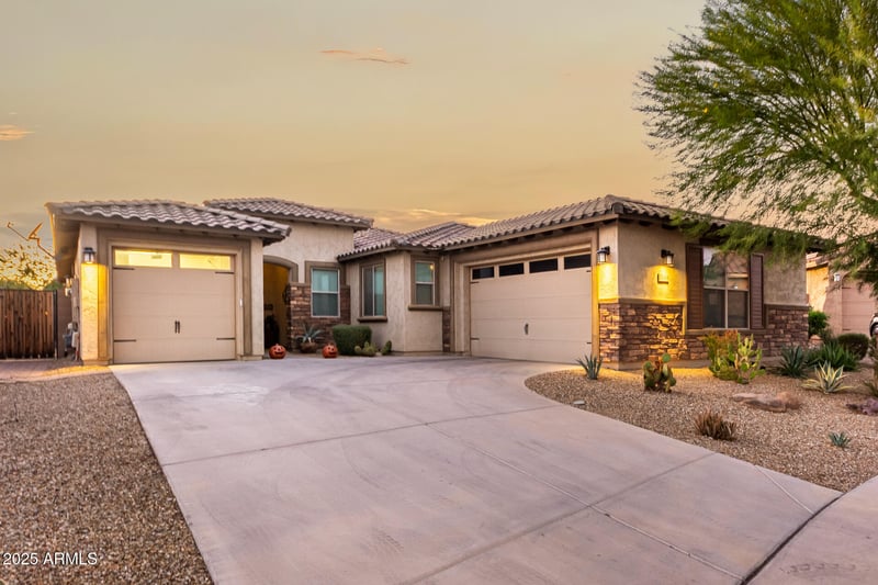 15204 183rd Ave, Goodyear, AZ 85338