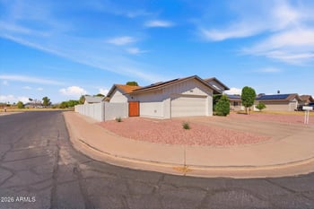 15204 51st Dr, Glendale, AZ 85306