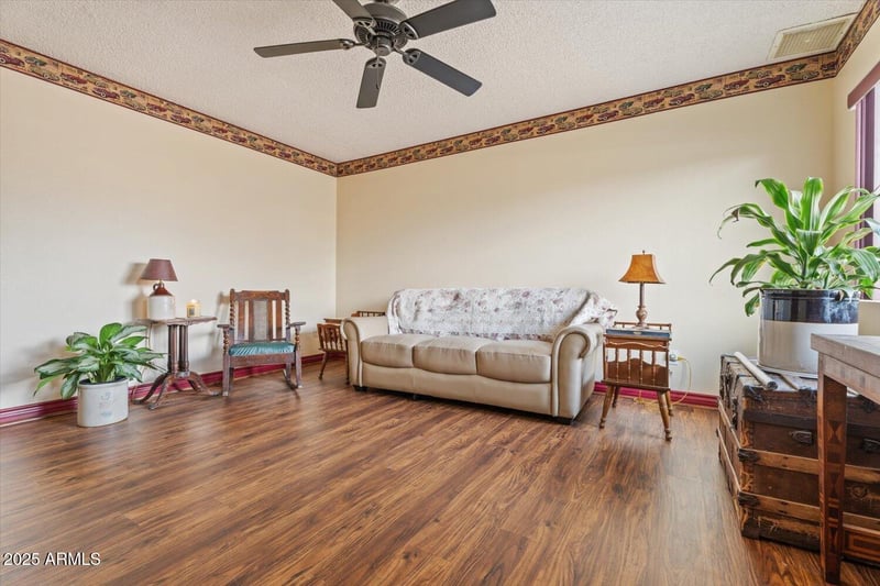 15208 28th Ave, Phoenix, AZ 85053