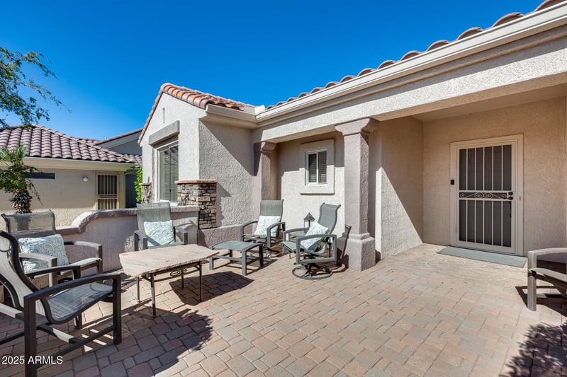 15208 Las Brizas Ln, Sun City West, AZ 85375