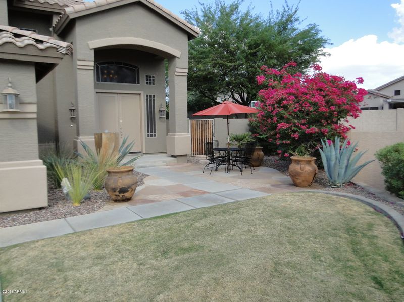 15209 S 18th Ave, Phoenix, AZ 85045