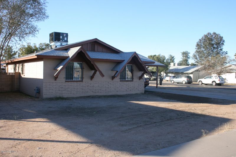 1521 E Crescent Cir, Mesa, AZ 85204