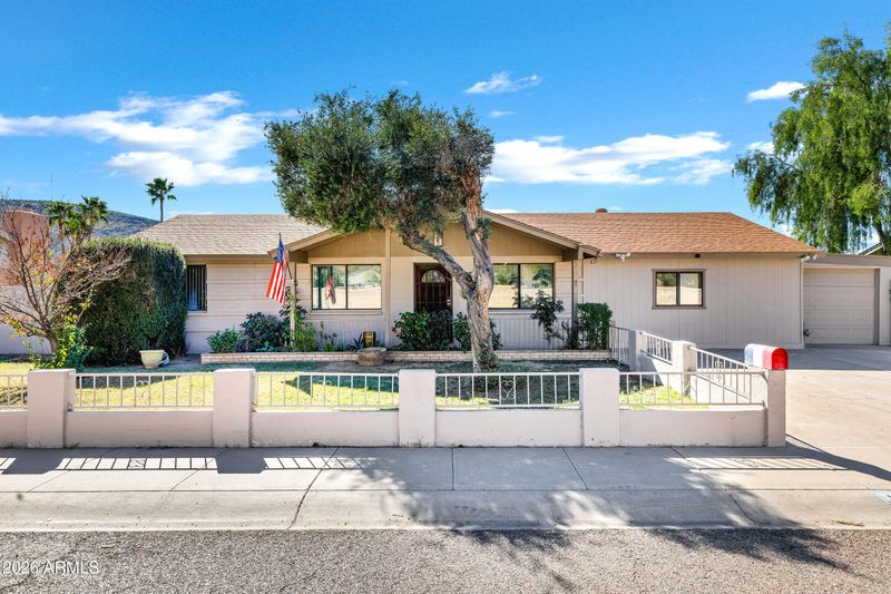 1521 W Thunderbird Rd, Phoenix, AZ 85023