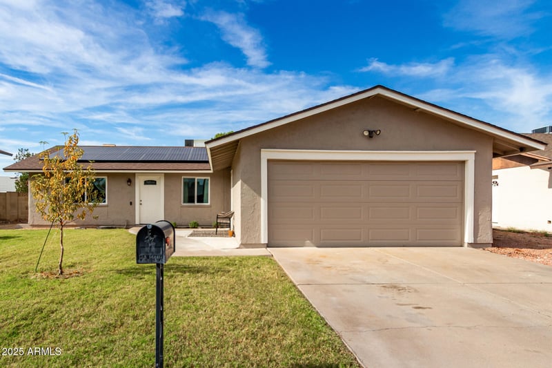 15210 51st Dr, Glendale, AZ 85306