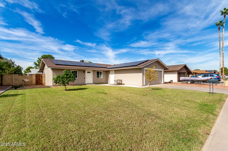 15210 51st Dr, Glendale, AZ 85306