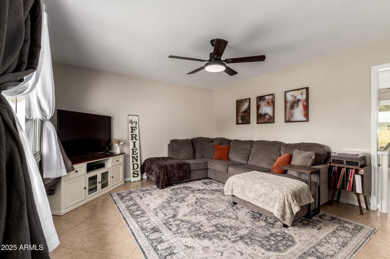 15210 51st Dr, Glendale, AZ 85306