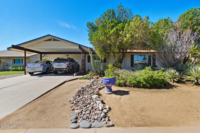 15212 37th Ave, Phoenix, AZ 85053