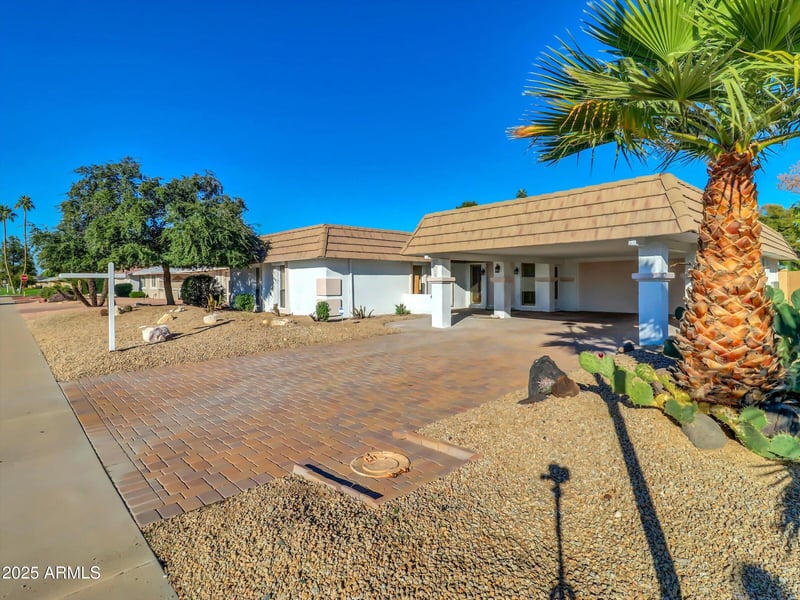 15213 Cameo Dr, Sun City, AZ 85351