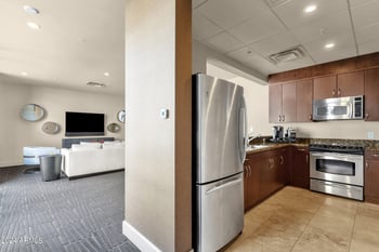 15215 Kierland Blvd #436, Scottsdale, AZ 85254