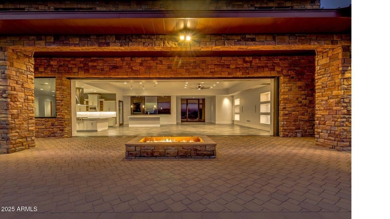 15217 15th Dr, Phoenix, AZ 85023