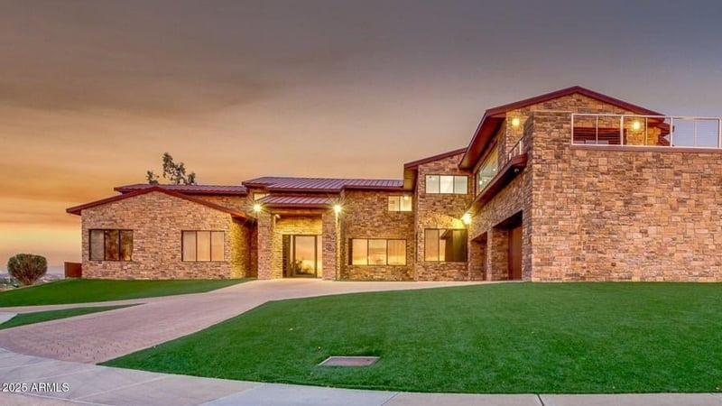 15217 15th Dr, Phoenix, AZ 85023