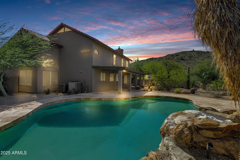 15218 36th Pl, Phoenix, AZ 85044