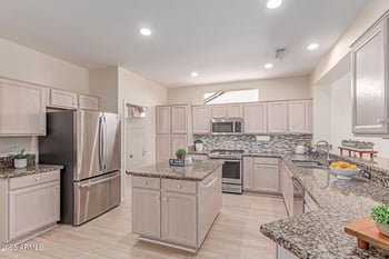 15219 Via Manana Dr, Sun City West, AZ 85375