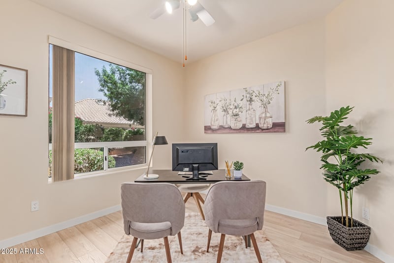 15219 Via Manana Dr, Sun City West, AZ 85375