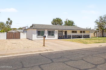 1522 Lawrence Ln, Phoenix, AZ 85021