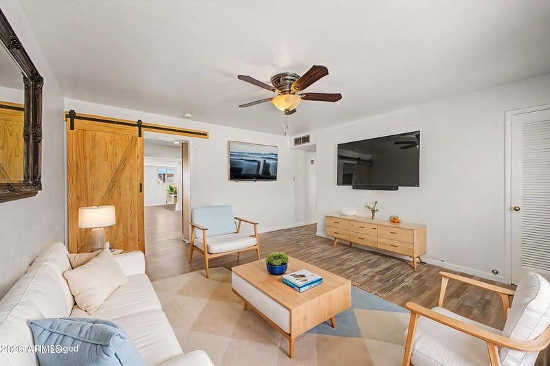 1522 W Lawrence Ln, Phoenix, AZ 85021