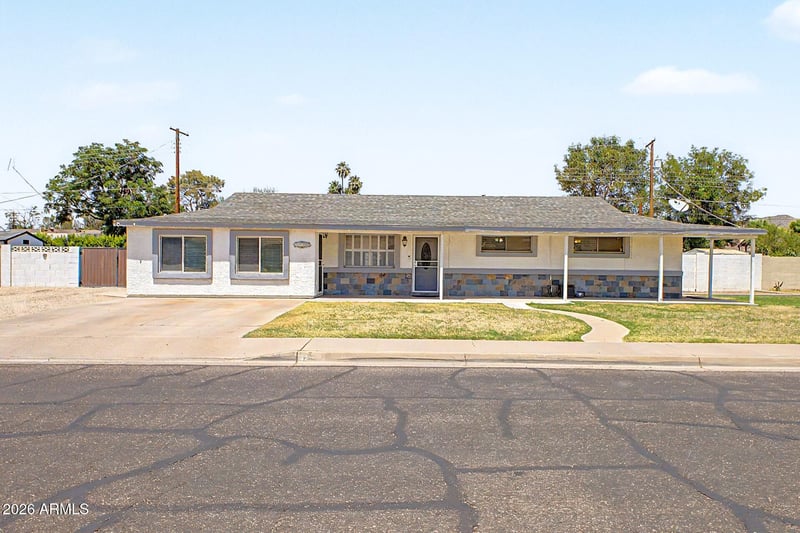 1522 W Lawrence Ln, Phoenix, AZ 85021