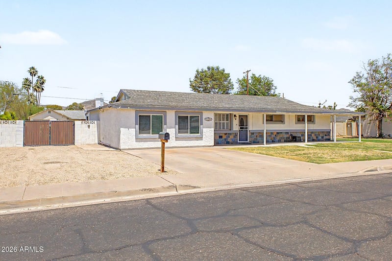 1522 W Lawrence Ln, Phoenix, AZ 85021