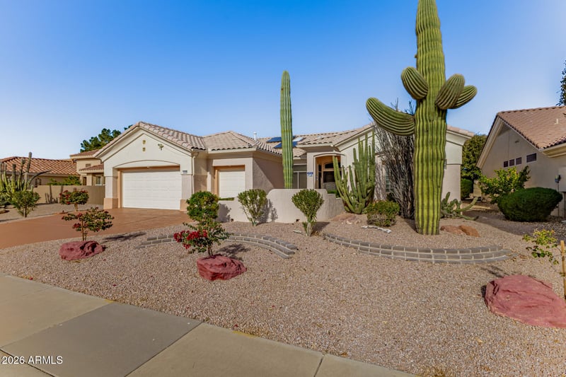 15220 Las Brizas Ln, Sun City West, AZ 85375