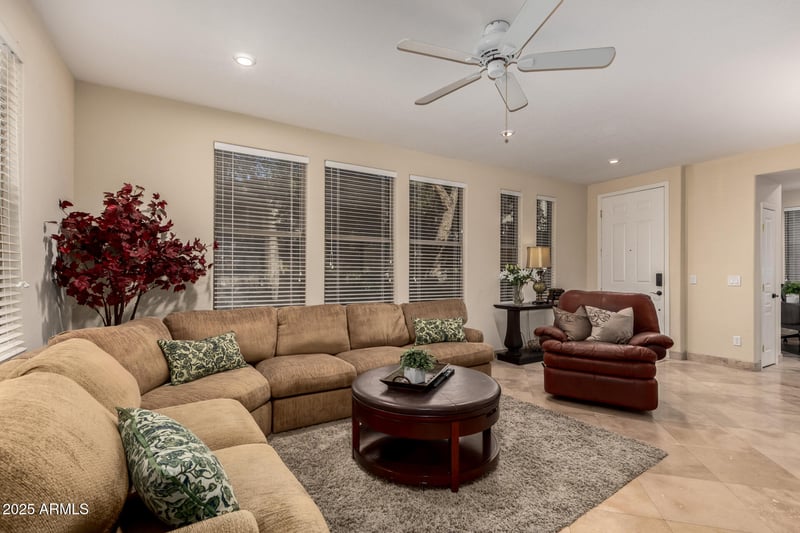 15221 Clubgate Dr #1121, Scottsdale, AZ 85254