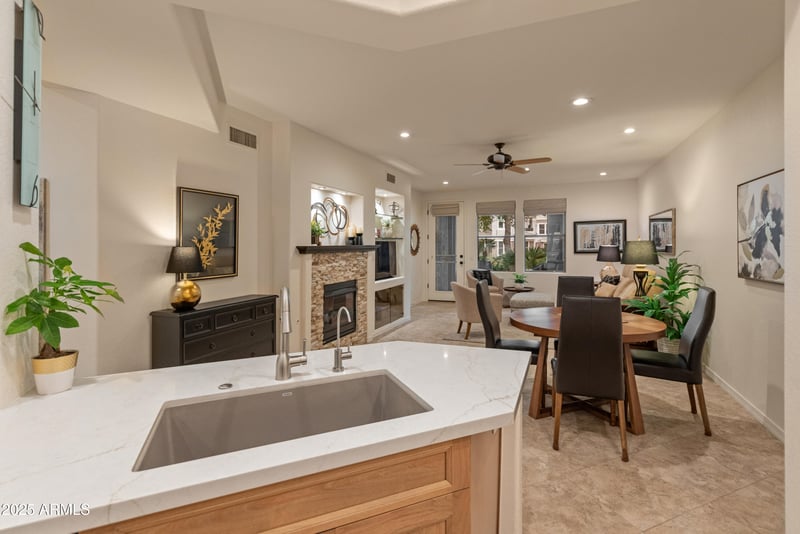 15221 Clubgate Dr #1138, Scottsdale, AZ 85254