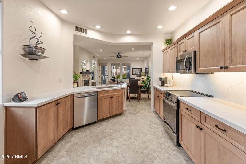 15221 Clubgate Dr #1138, Scottsdale, AZ 85254