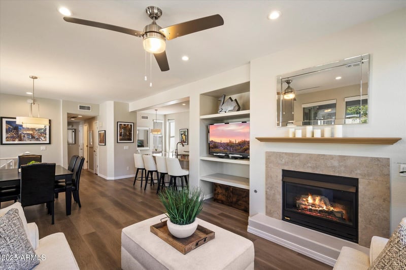 15221 Clubgate Dr #2082, Scottsdale, AZ 85254