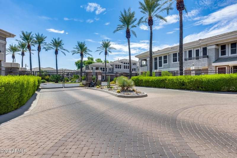 15221 Clubgate Dr #2098, Scottsdale, AZ 85254