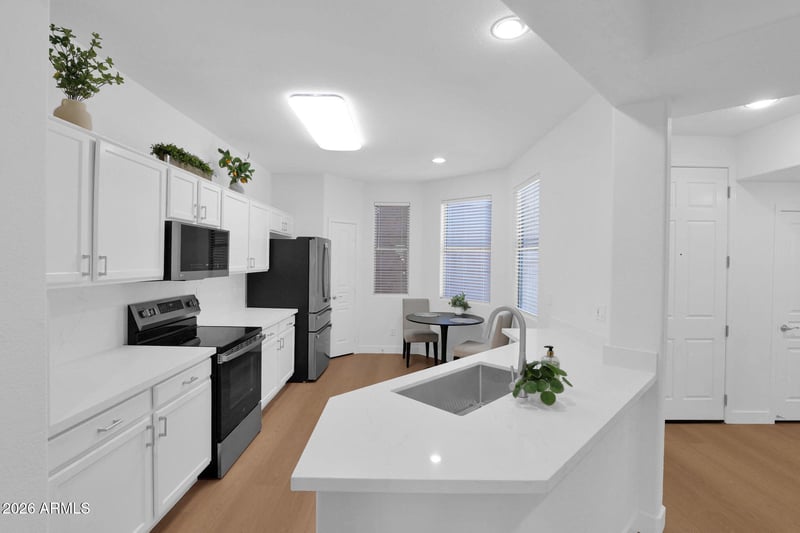 15221 Clubgate Dr #1023, Scottsdale, AZ 85254