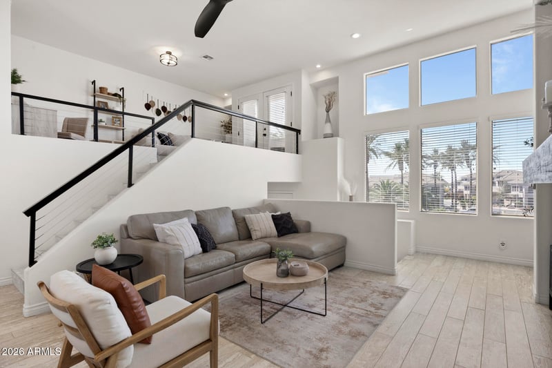 15221 N Clubgate Dr #2064, Scottsdale, AZ 85254