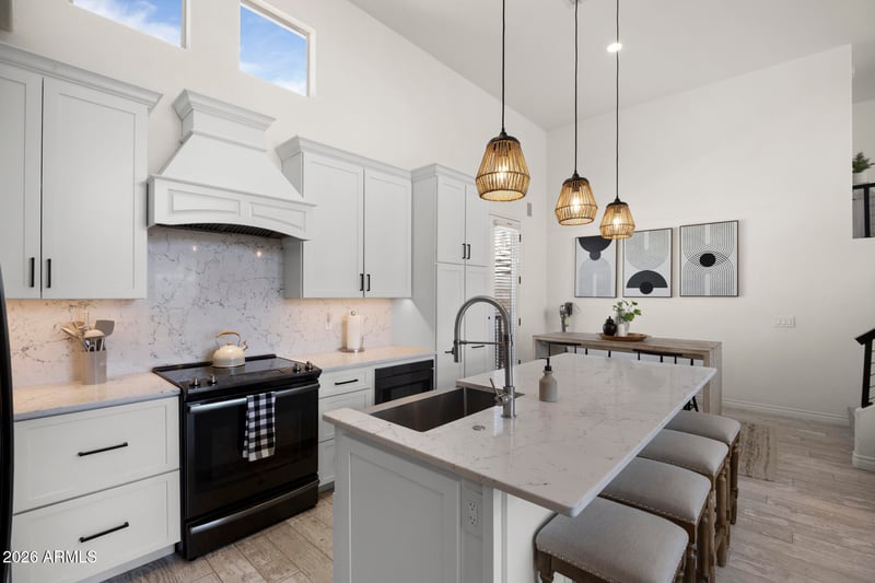 15221 N Clubgate Dr #2064, Scottsdale, AZ 85254