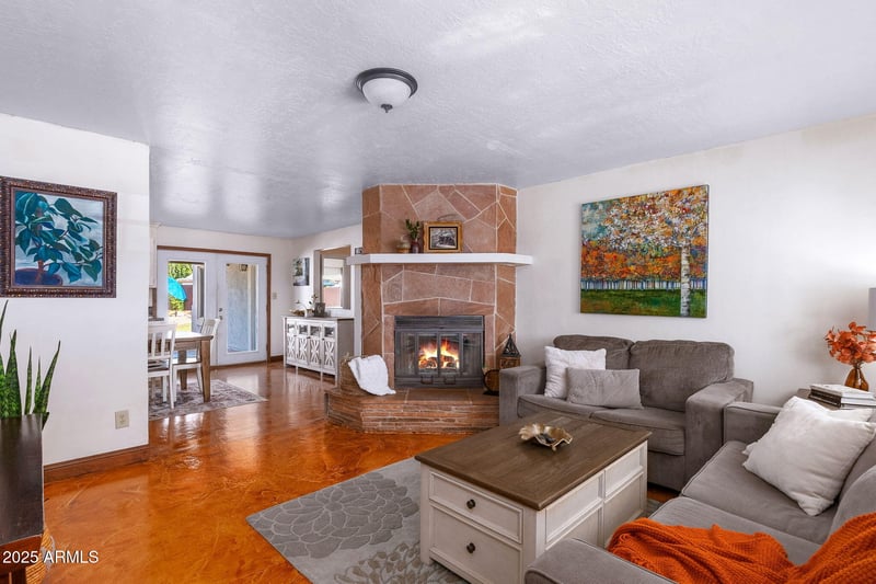 15225 37th Way, Phoenix, AZ 85032