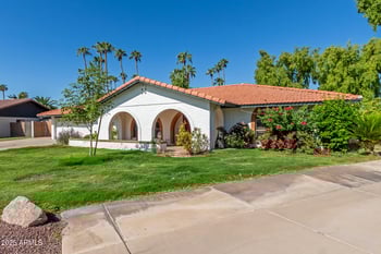 15226 2nd St, Phoenix, AZ 85022
