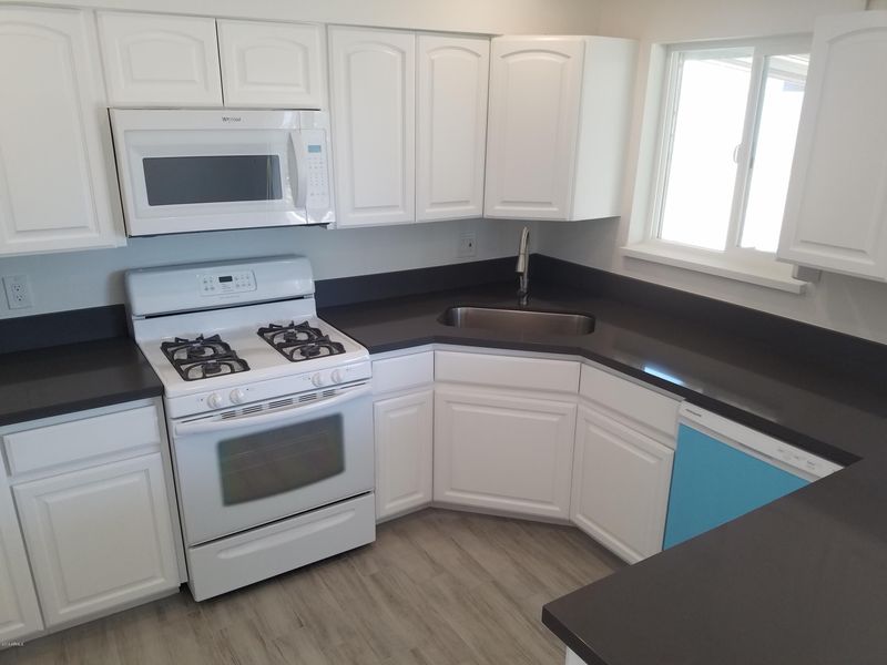 1523 E Carol Ave, Phoenix, AZ 85020