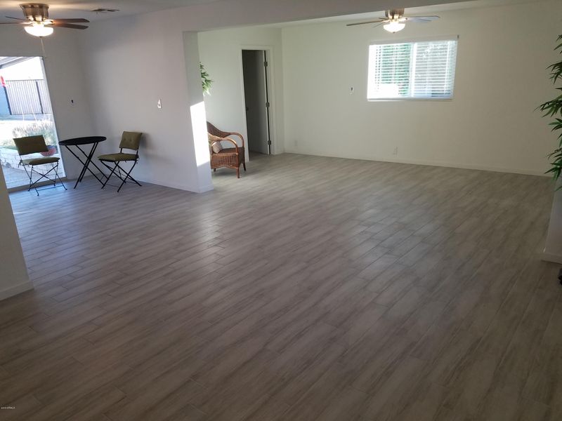 1523 E Carol Ave, Phoenix, AZ 85020