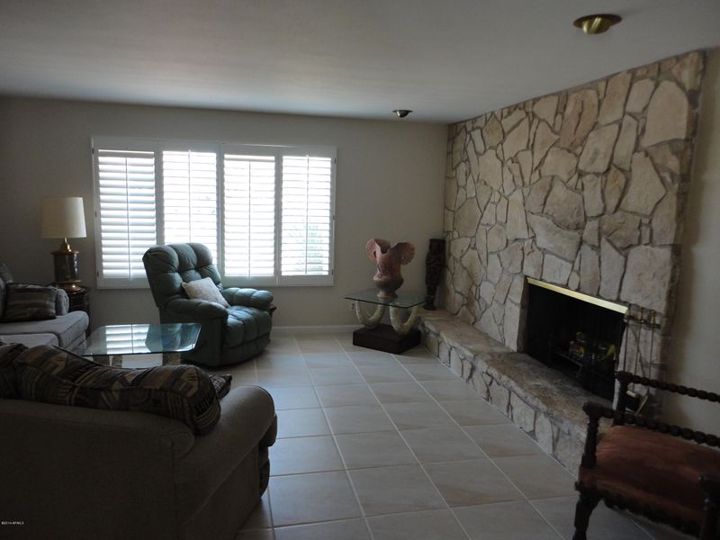 1523 E Cinnabar Ave, Phoenix, AZ 85020