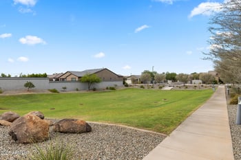 1523 W Corral Rd, Phoenix, AZ 85041