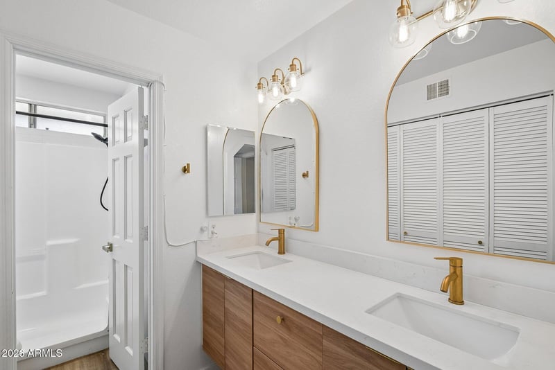 1523 W Mission Dr, Chandler, AZ 85224