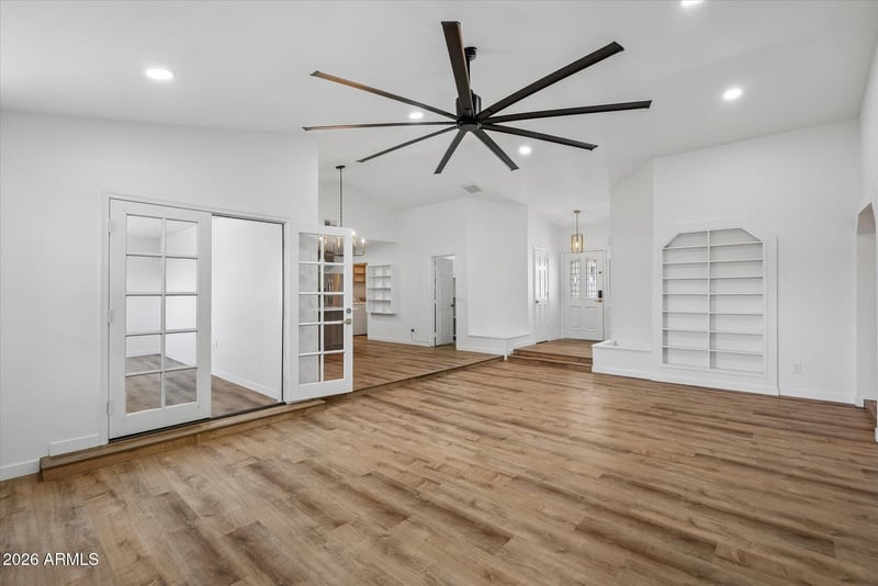 1523 W Mission Dr, Chandler, AZ 85224
