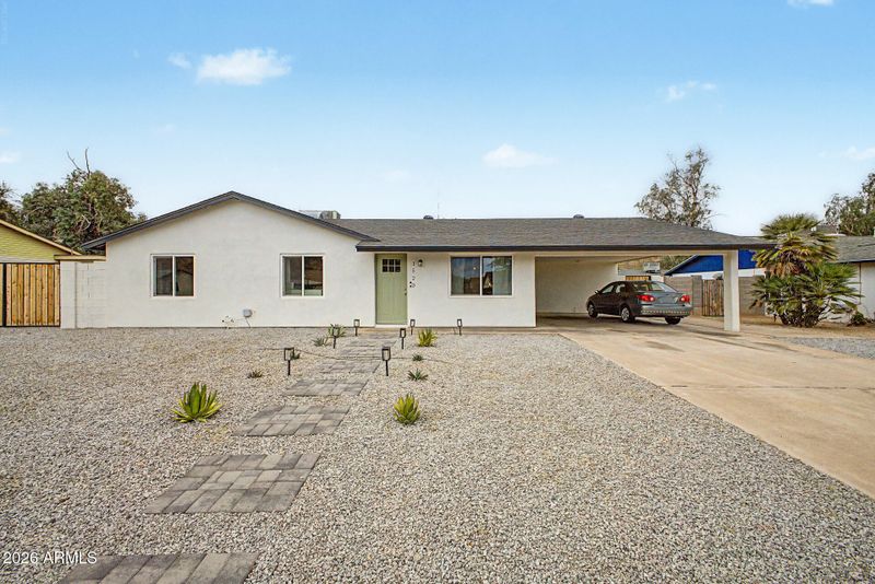 1523 W Surrey Ave, Phoenix, AZ 85029