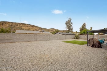 1523 W Surrey Ave, Phoenix, AZ 85029