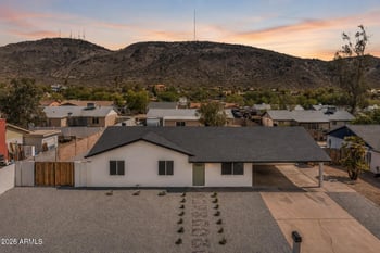 1523 W Surrey Ave, Phoenix, AZ 85029
