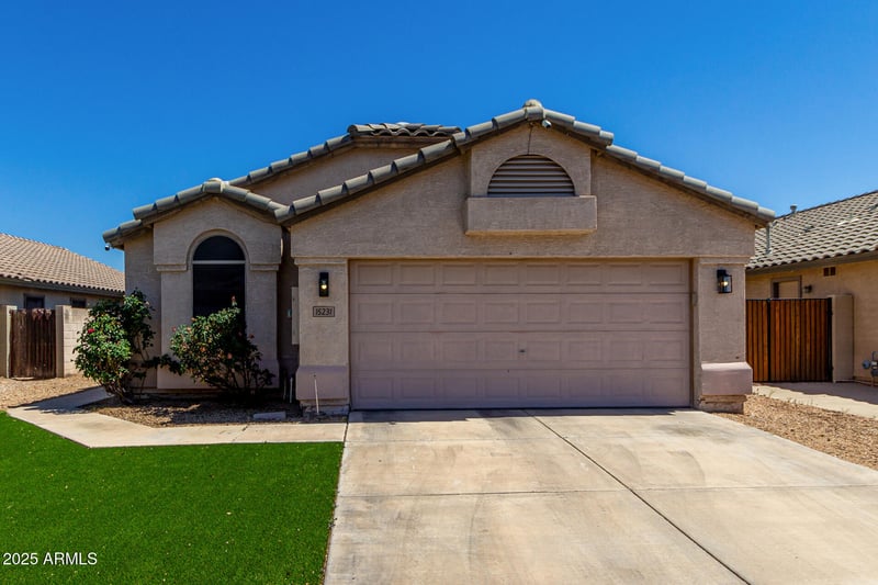 15231 Melissa Ln, Surprise, AZ 85374