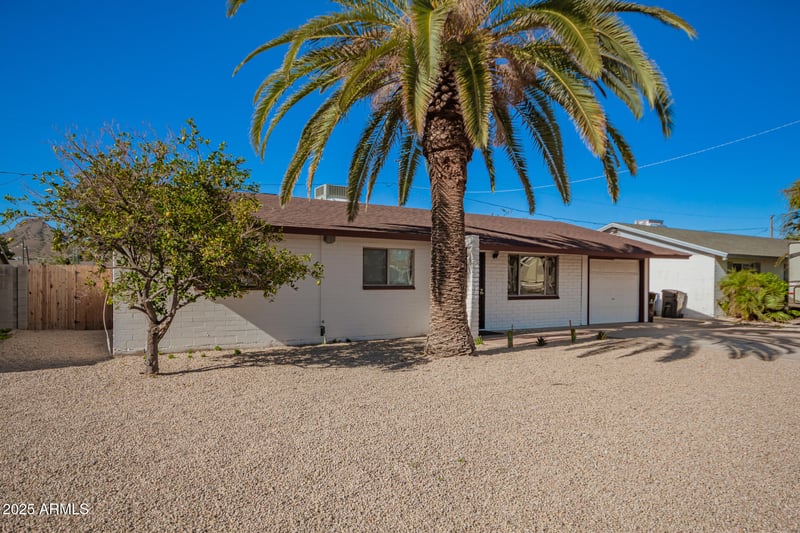 15232 26th St, Phoenix, AZ 85032