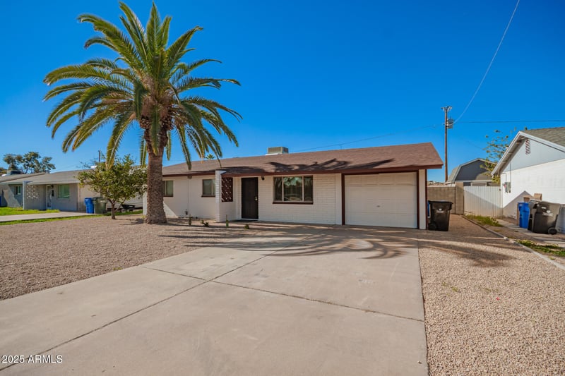 15232 26th St, Phoenix, AZ 85032