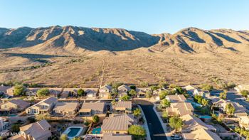 15236 S 16th Ave, Phoenix, AZ 85045