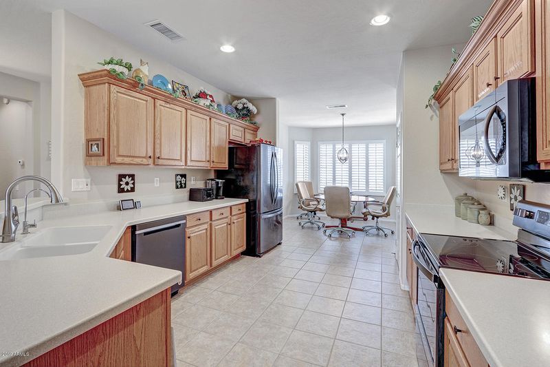 15237 W Morningtree Dr, Surprise, AZ 85374