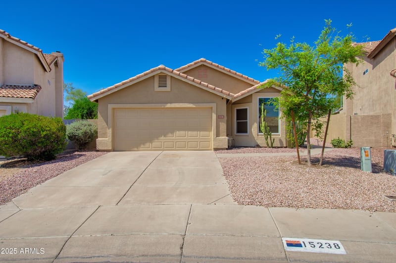 15238 42nd St, Phoenix, AZ 85044